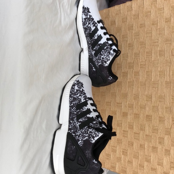 Casual adidas shoes - Picture 6 of 7